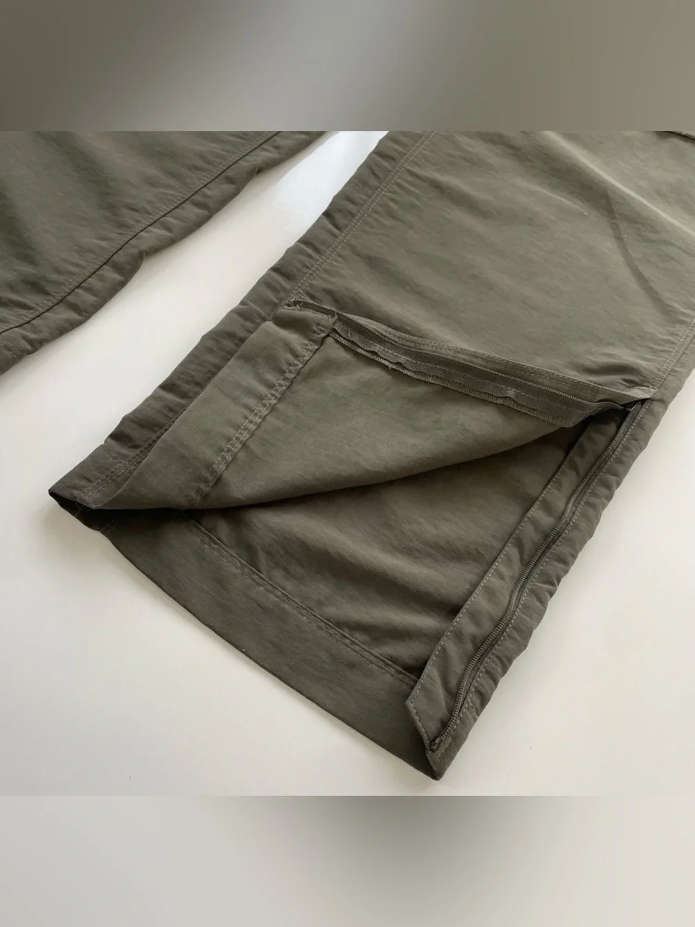 Men’s Medium The North Face Taupe Green Ripstop Webbing Belted Convertible Pants